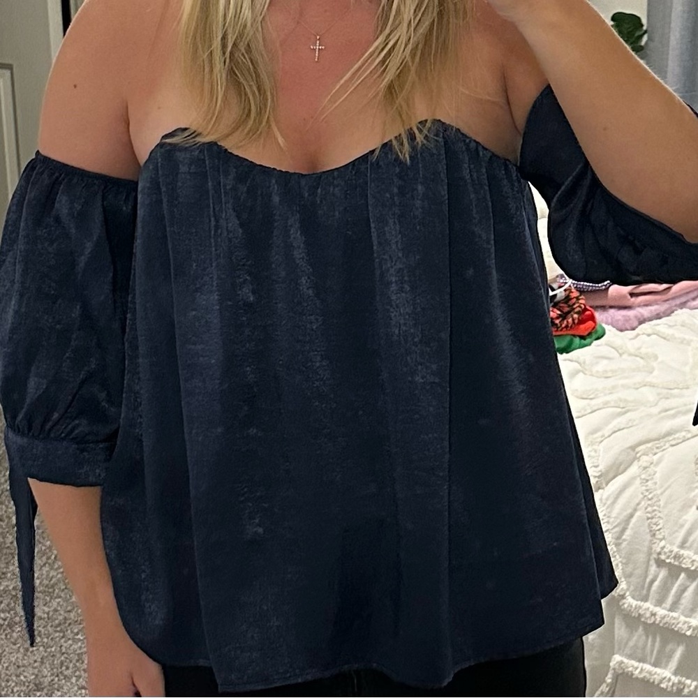 MIAMI - dark blue sweatheart neckline top with fun sleeves - NEVER WORN